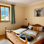 Onkl Apartment *